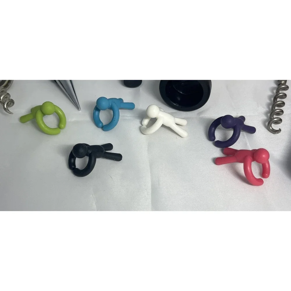 Lot of 9‎ Pre-Owned Wine Accessories: Corks, Stoppers & Openers Set